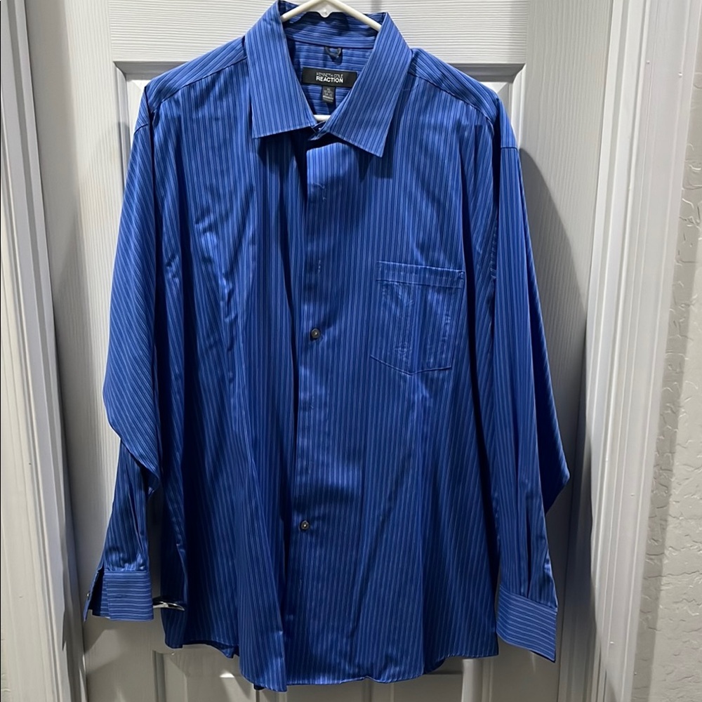 Kenneth Cole Reaction Blue Dress Shirt Classic Design